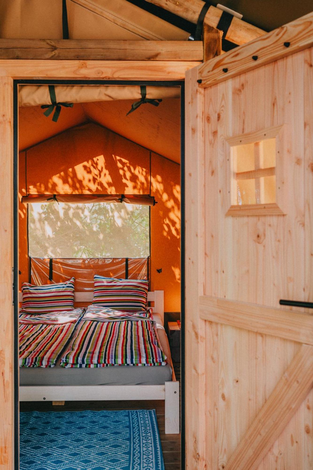 Rendes Glamping Hotel Balatonrendes Exterior photo